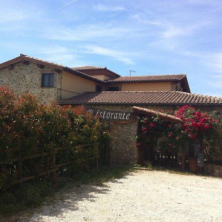 La Locanda Del Colle Bed and Breakfast Canalicchio Exterior foto